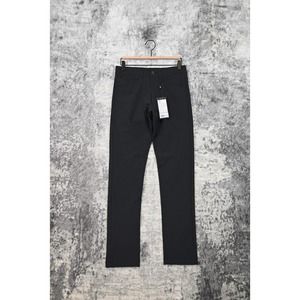 New Western Rise Evolution Slim Pant in Black Size 28